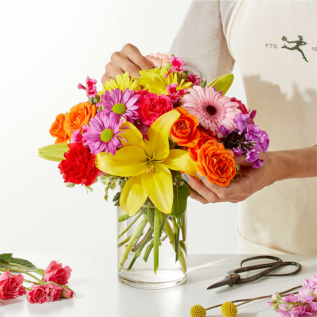 Cue the Confetti - A Florist Original – Corona Rose Flowers, Corona CA