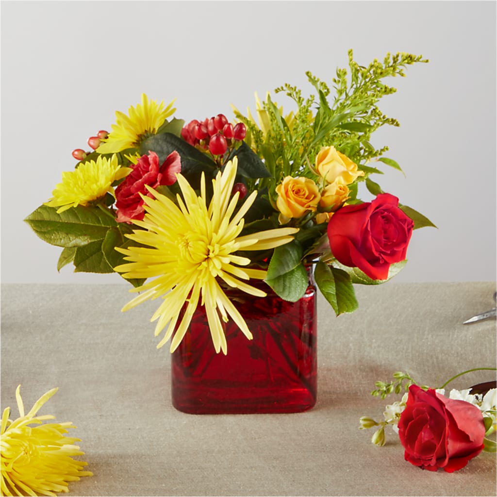 Lucky Lantern - A Florist Original – Corona Rose Flowers, Corona CA