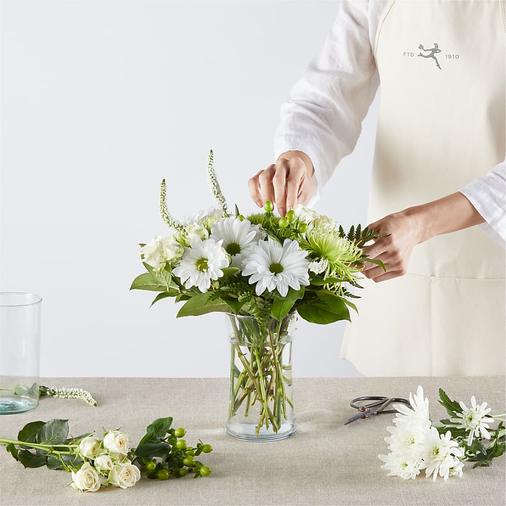 Irish Garden - A Florist Original – Corona Rose Flowers, Corona CA