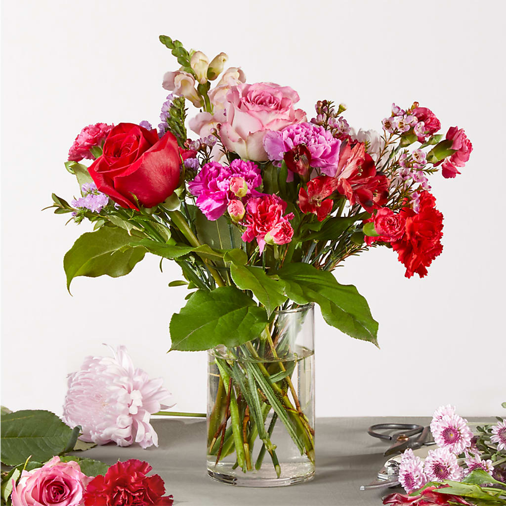 Regal Jewel – A Florist Original – Corona Rose Flowers, Corona CA