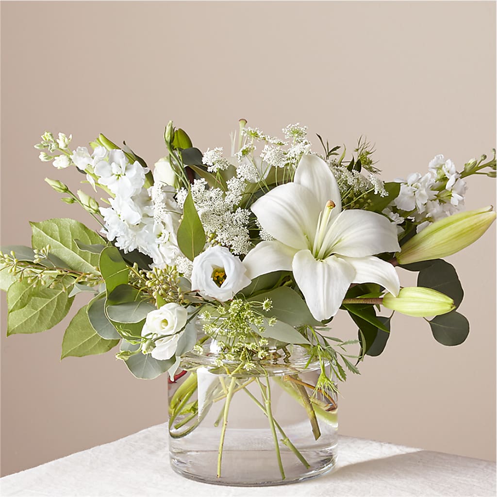 Alluring Elegance Bouquet – Corona Rose Flowers, Corona CA