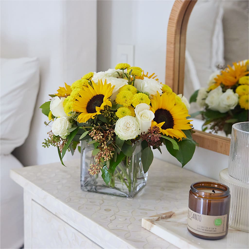 Luminous Morning Bouquet – Corona Rose Flowers, Corona CA