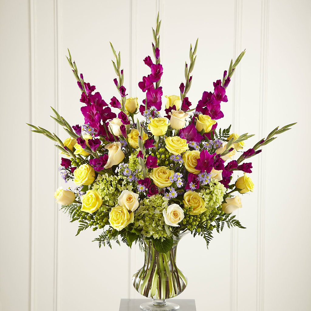 Loveliness Arrangement – Corona Rose Flowers, Corona CA