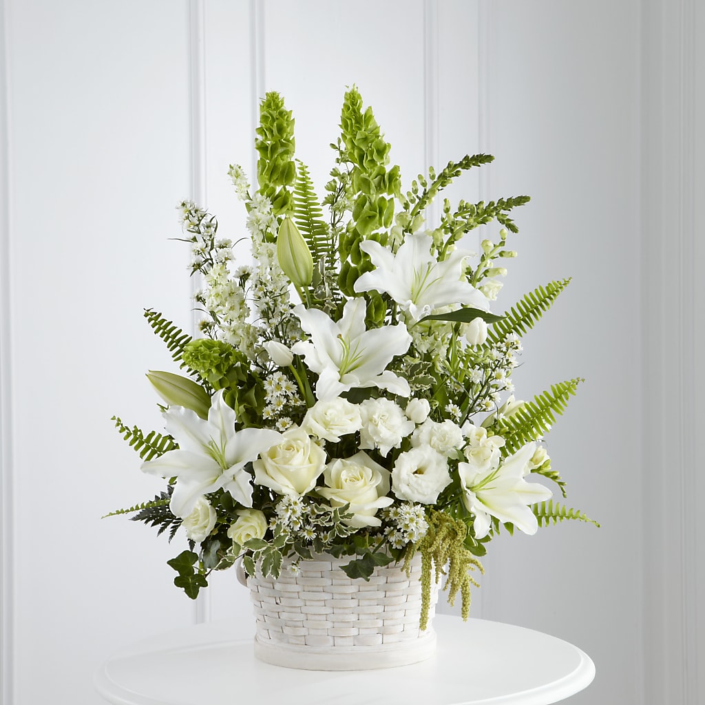 In Our Thoughts Arrangement – Corona Rose Flowers, Corona CA