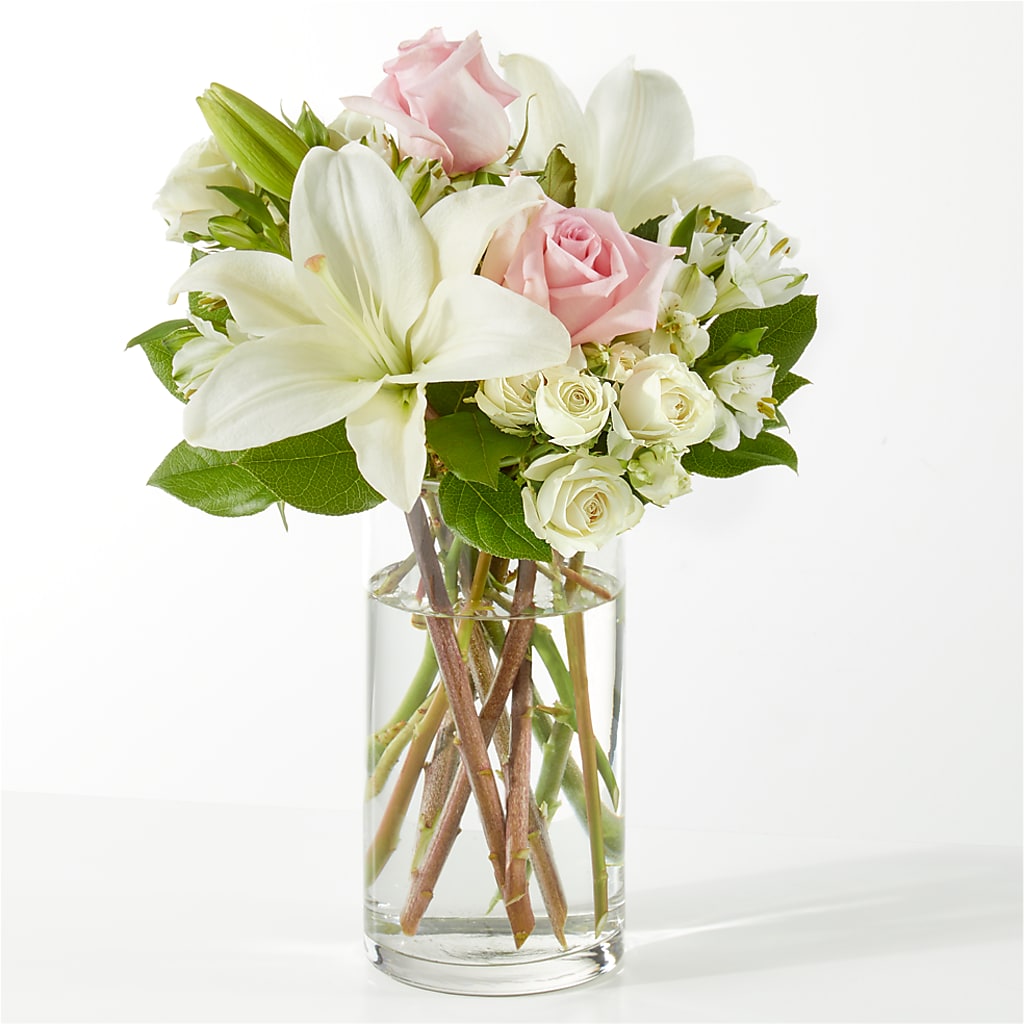Kindhearted Bouquet – Corona Rose Flowers, Corona CA