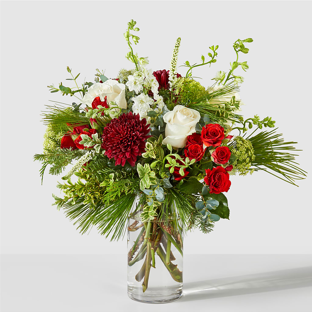 Favorite Traditions Bouquet – Corona Rose Flowers, Corona CA