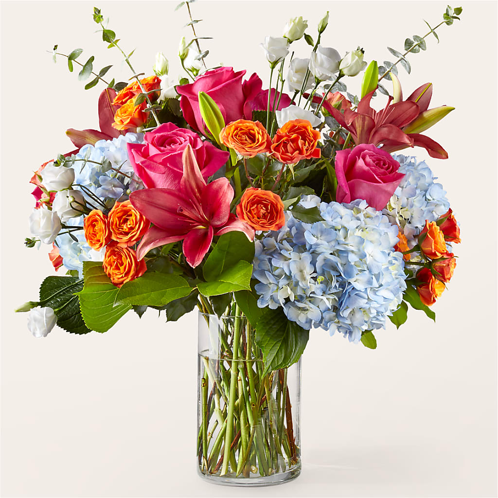 Awestruck Luxury Bouquet – Corona Rose Flowers, Corona CA