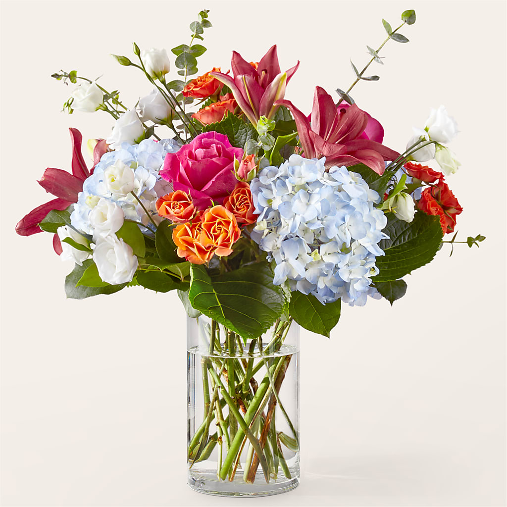 Awestruck Luxury Bouquet – Corona Rose Flowers, Corona CA