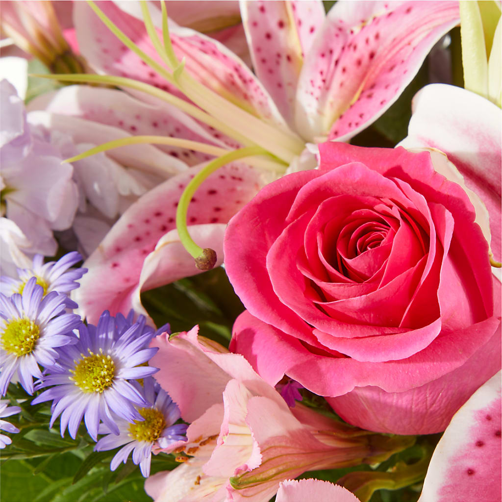 Pressing Petals Bouquet –  Corona Rose Flowers, Corona CA
