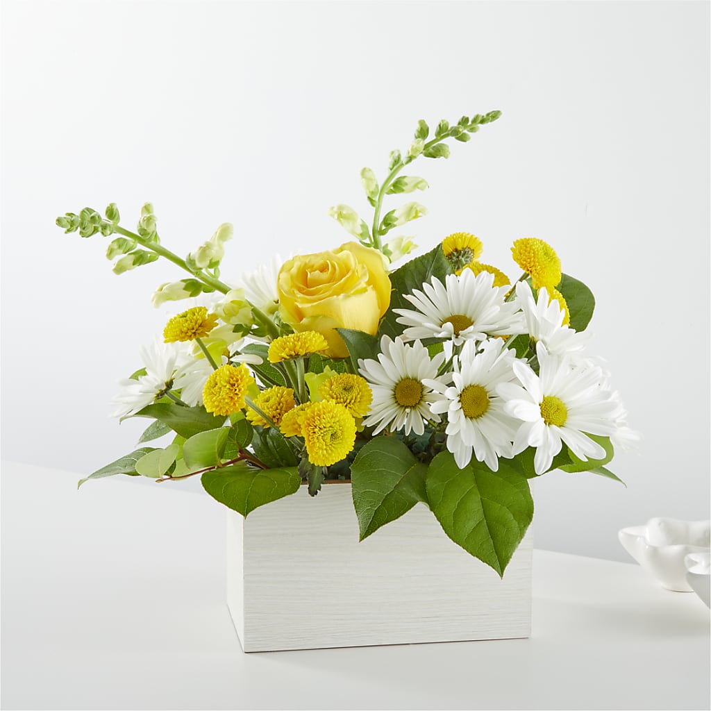 Sun Salutation Box Bouquet –  Corona Rose Flowers, Corona CA