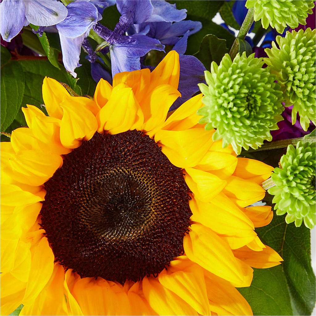 Catching Rays Bouquet –  Corona Rose Flowers, Corona CA