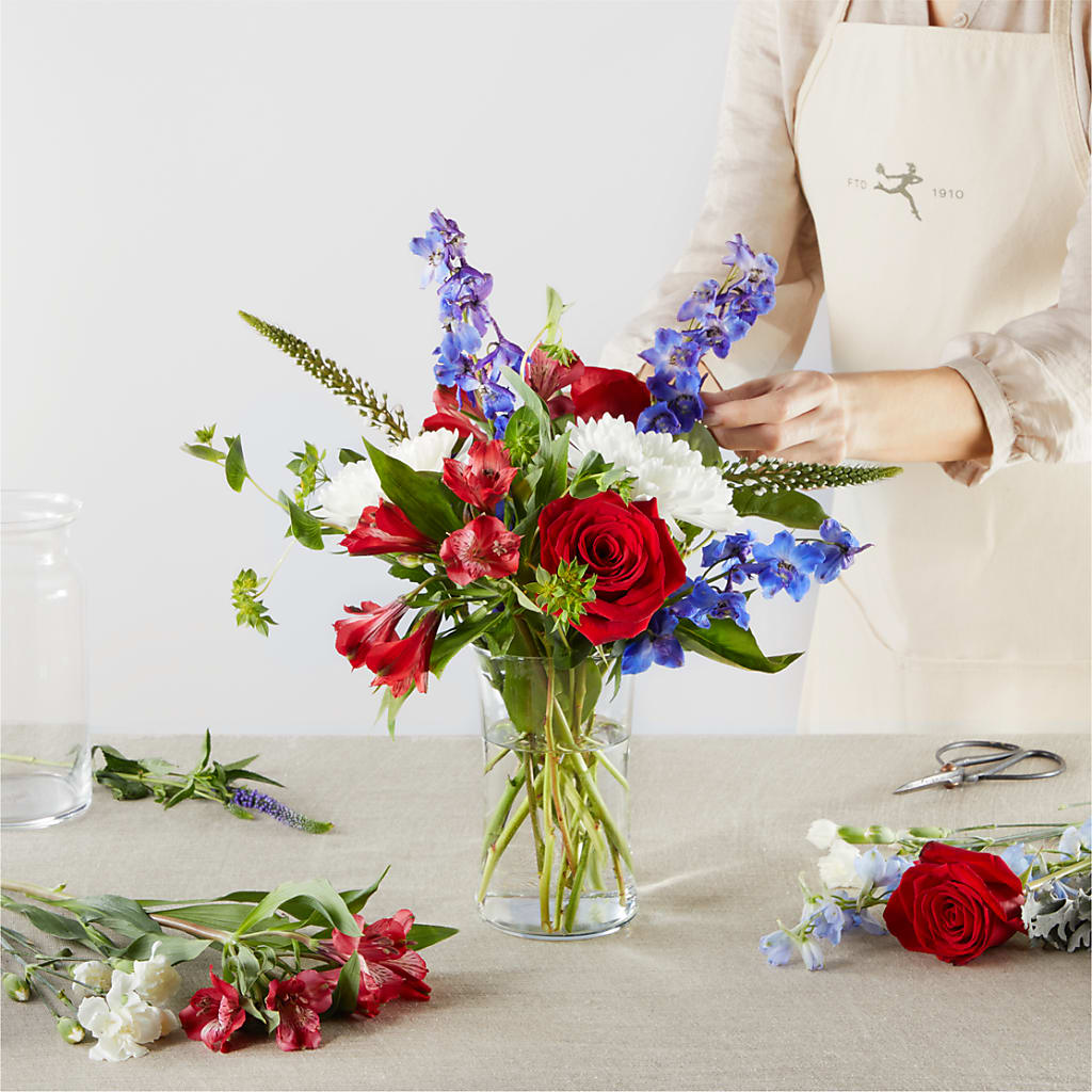 Star Spangled - A Florist Original –  Corona Rose Flowers, Corona CA