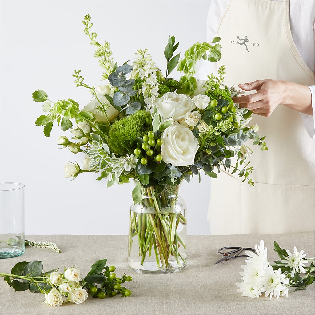 Irish Garden - A Florist Original –  Corona Rose Flowers, Corona CA