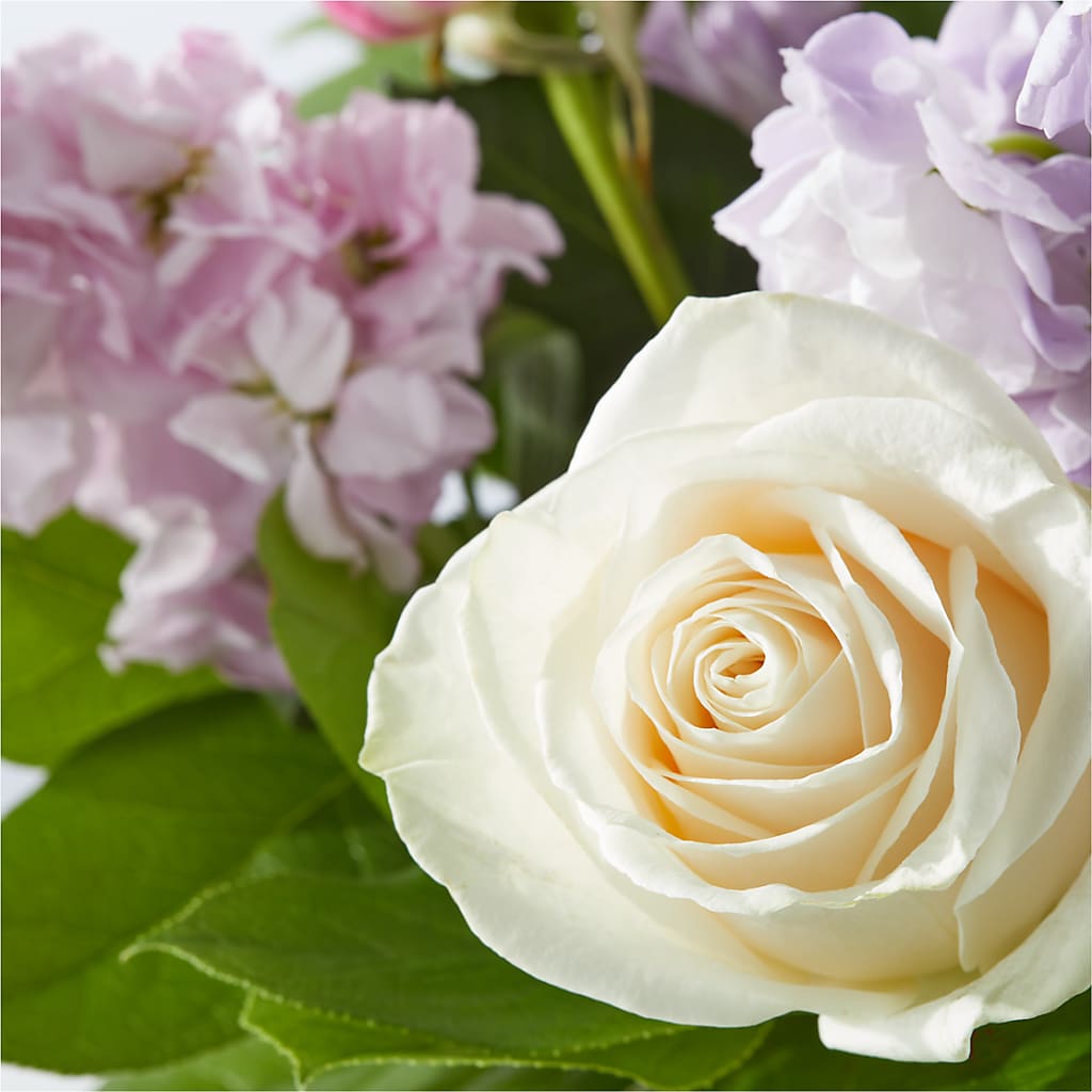 Springtime Spritz Bouquet –  Corona Rose Flowers, Corona CA