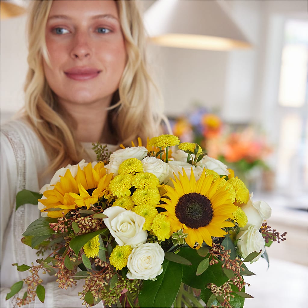 Luminous Morning Bouquet –  Corona Rose Flowers, Corona CA
