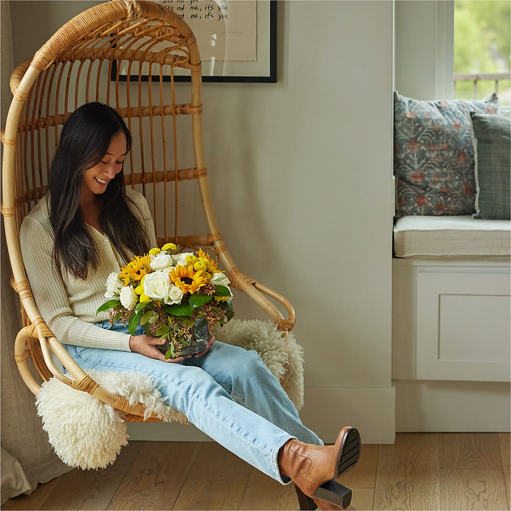 Luminous Morning Bouquet –  Corona Rose Flowers, Corona CA