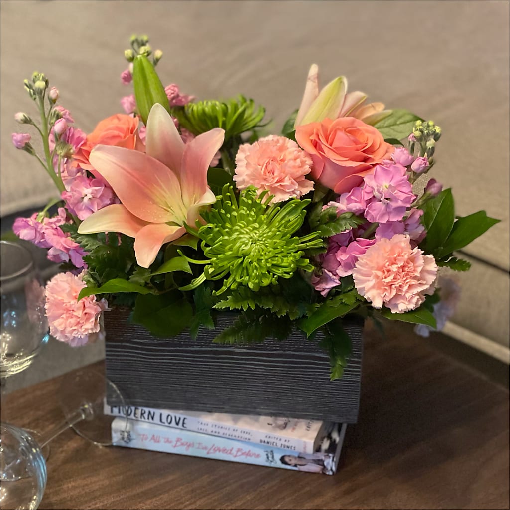 Beautiful Spirit Basket –  Corona Rose Flowers, Corona CA
