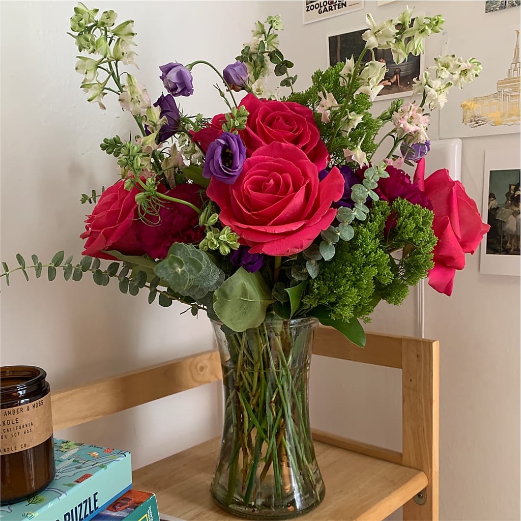 Charm & Comfort Bouquet –  Corona Rose Flowers, Corona CA