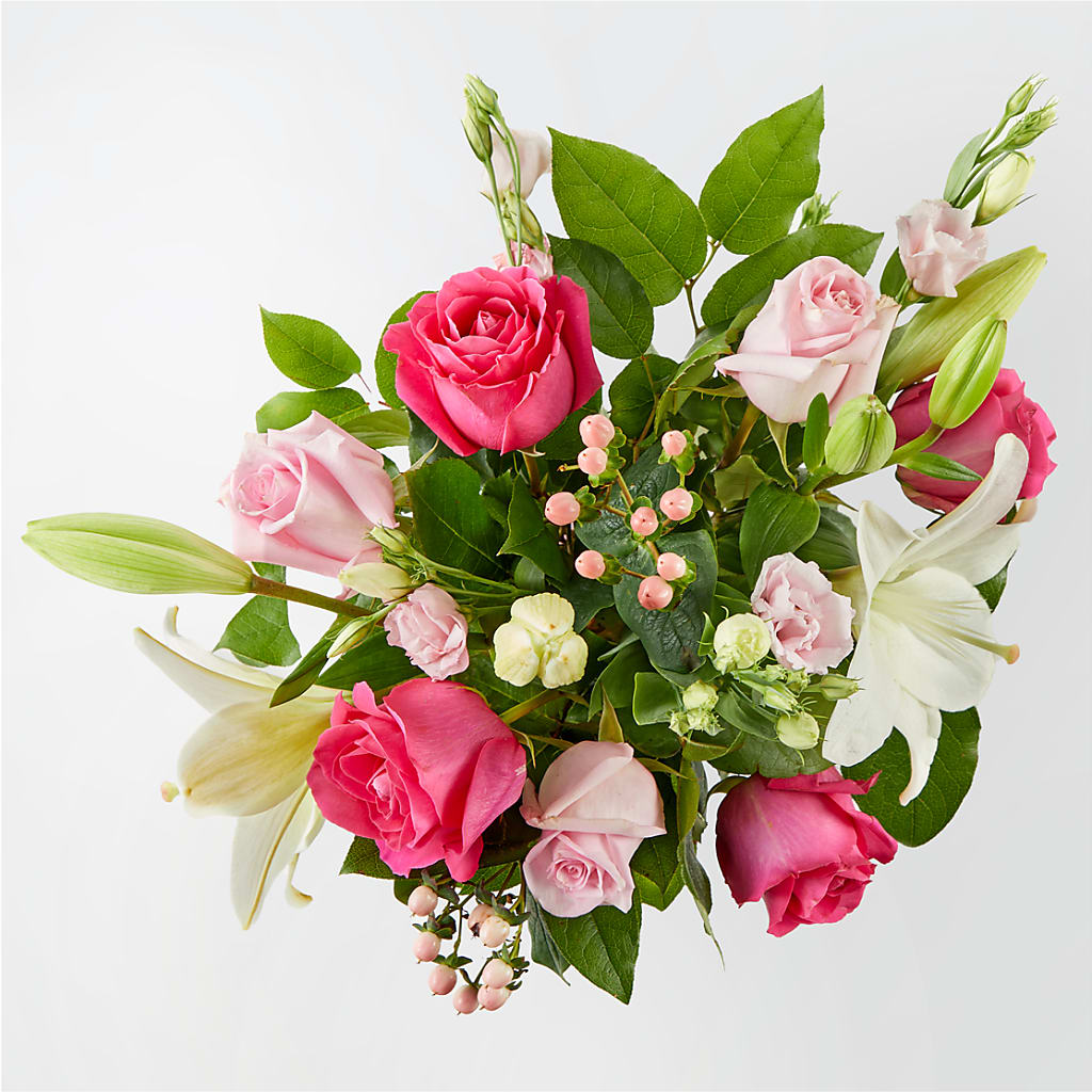 Made Me Blush Bouquet –  Corona Rose Flowers, Corona CA