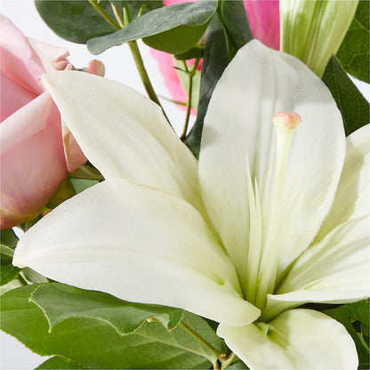 Made Me Blush Bouquet –  Corona Rose Flowers, Corona CA