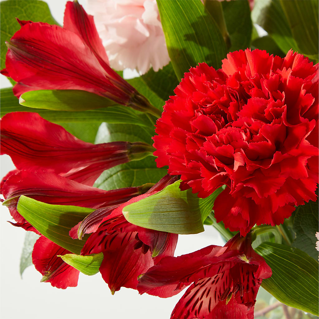 Candy Kisses Bouquet –  Corona Rose Flowers, Corona CA