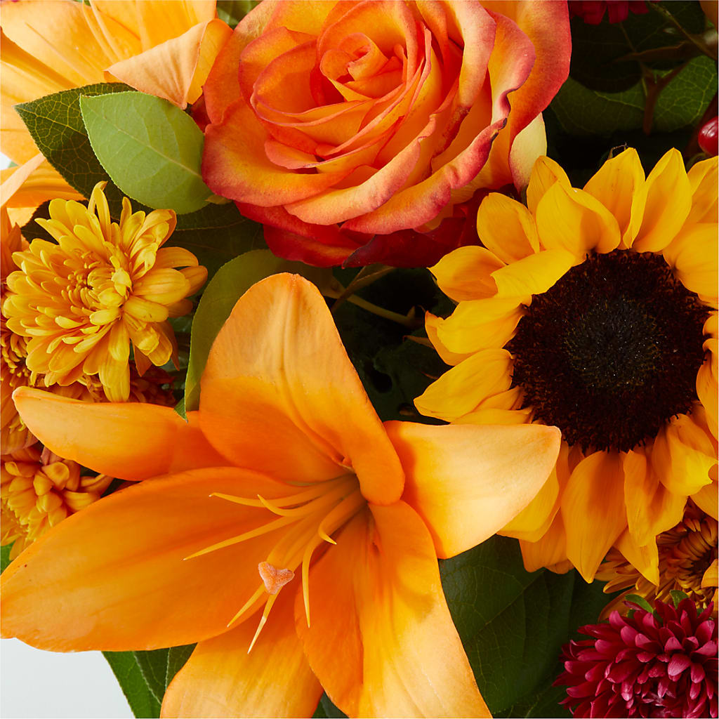 Grateful Centerpiece –  Corona Rose Flowers, Corona CA