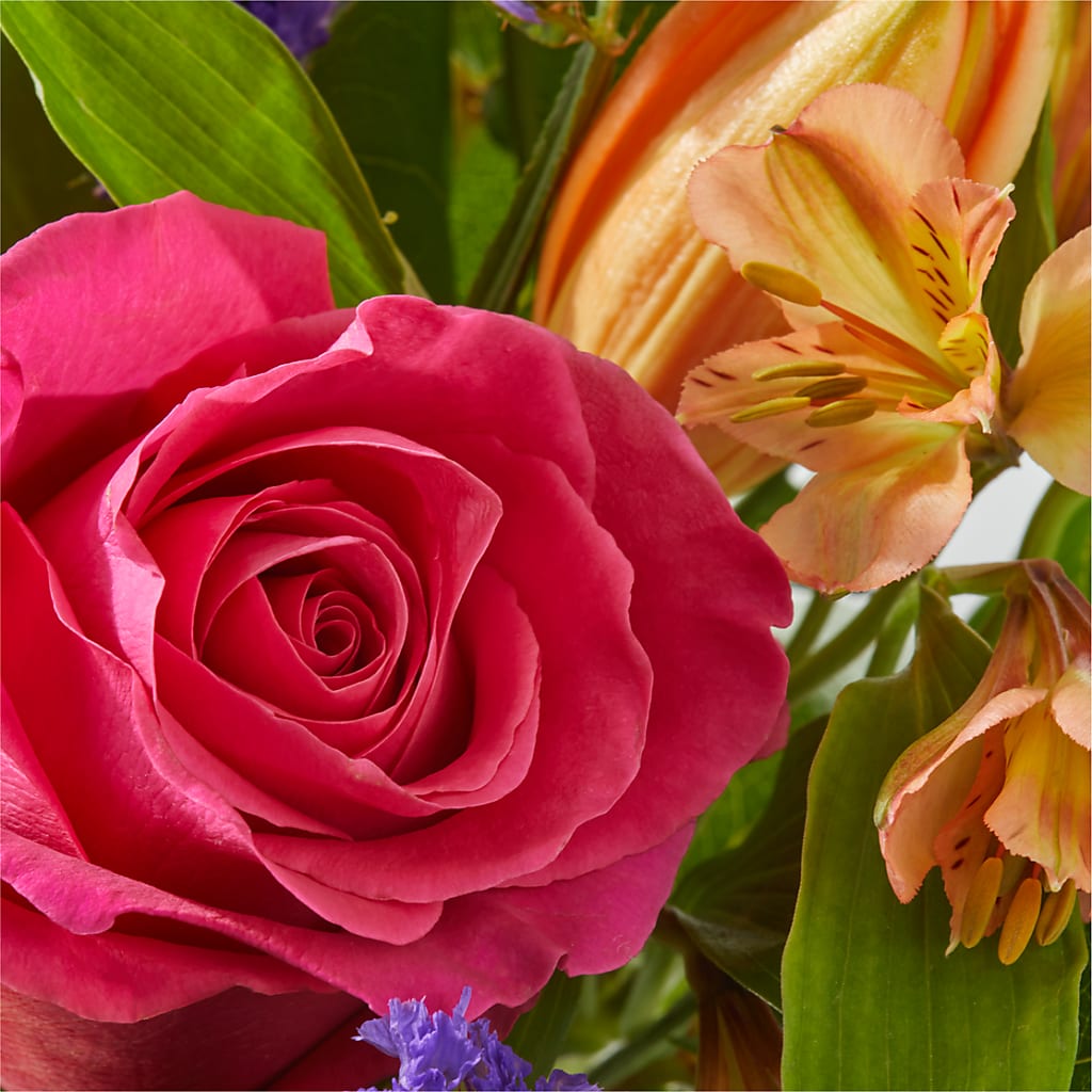 Joyful Bouquet –  Corona Rose Flowers, Corona CA