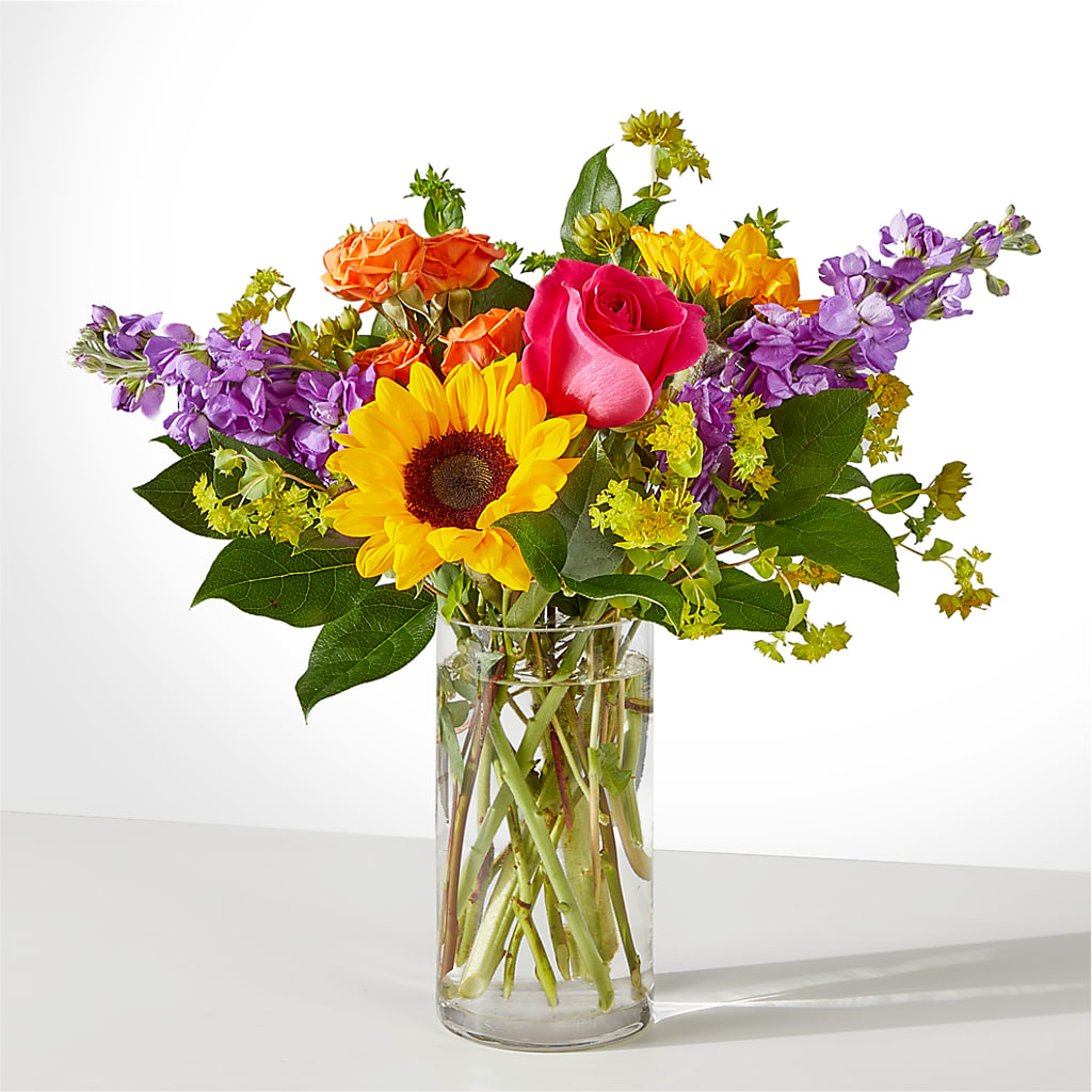 Vibrant Greetings Bouquet –  Corona Rose Flowers, Corona CA