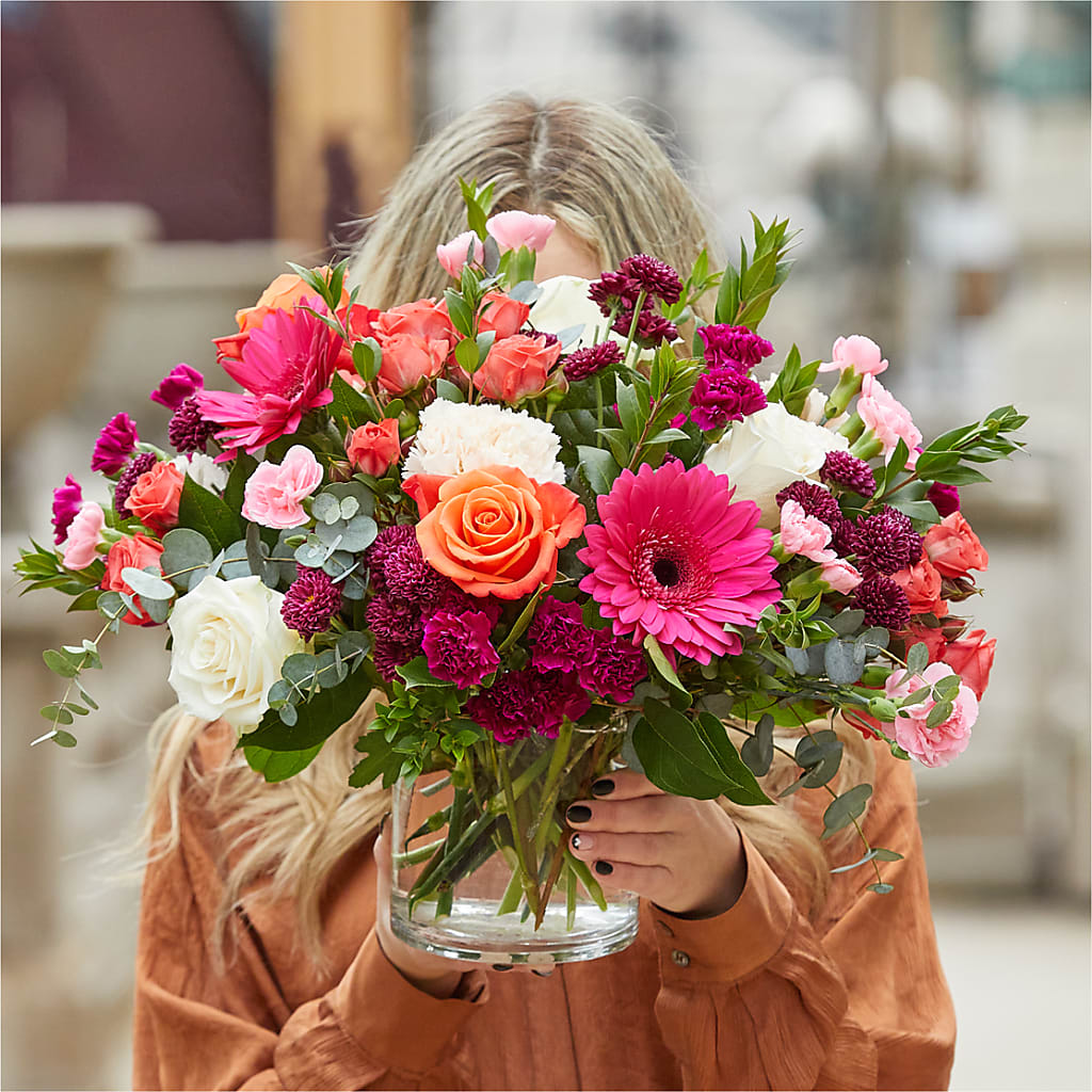Smell the Roses Bouquet –  Corona Rose Flowers, Corona CA