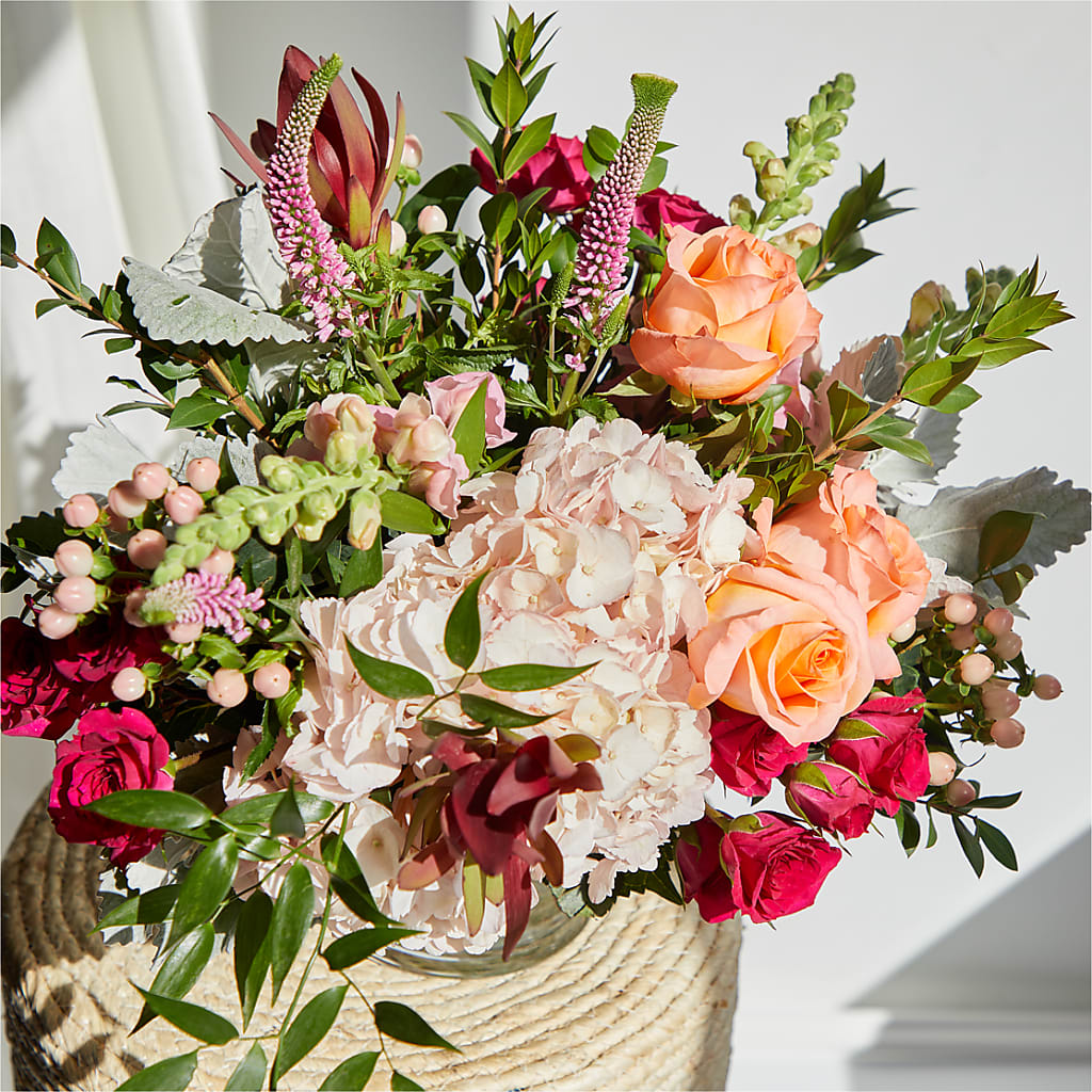 Glitz & Glam Bouquet –  Corona Rose Flowers, Corona CA