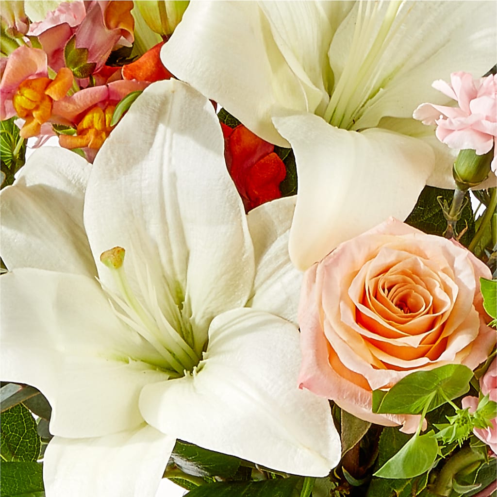 Grapefruit Splash Bouquet –  Corona Rose Flowers, Corona CA