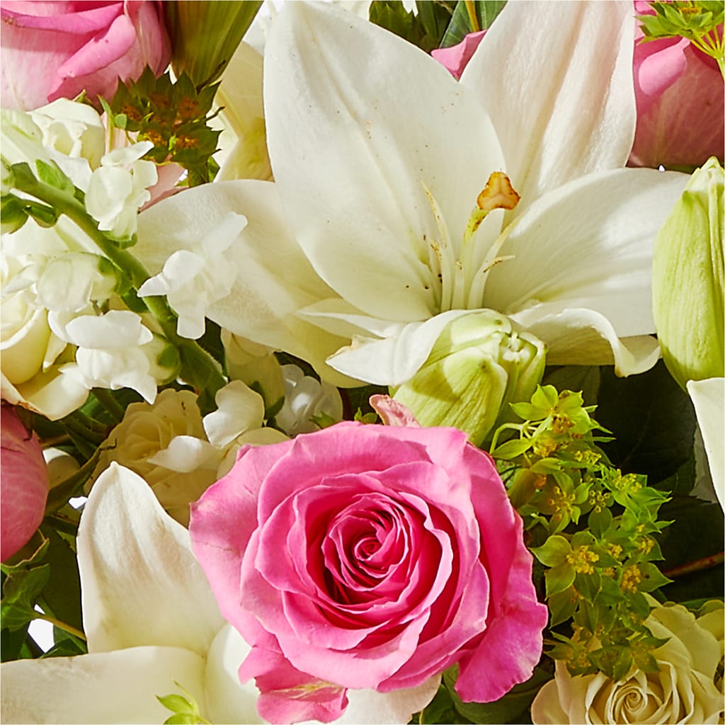 Fondly Bouquet –  Corona Rose Flowers, Corona CA